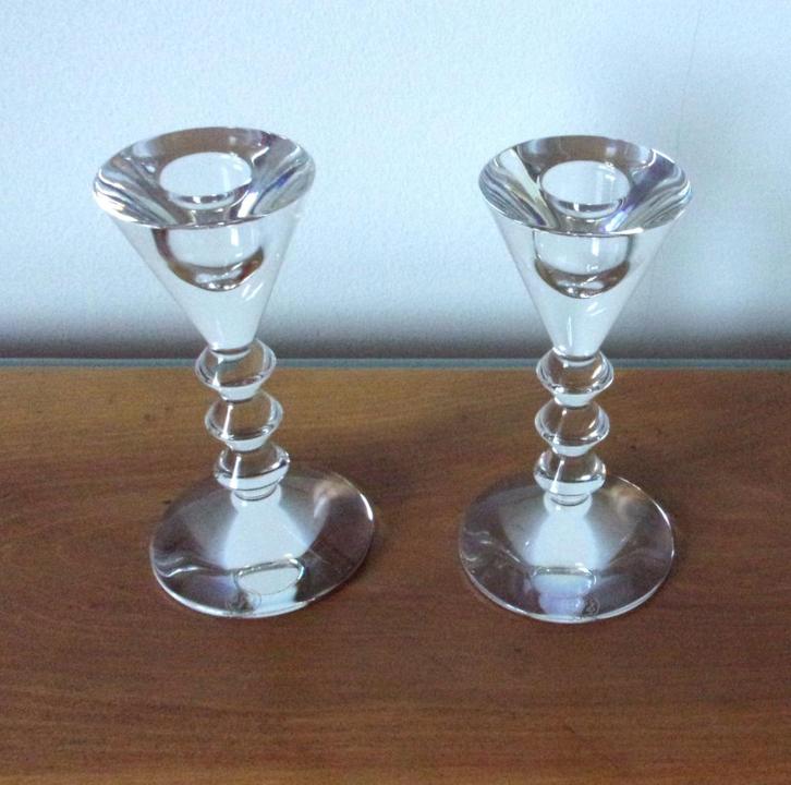 Paar kristallen kandelaars van Baccarat Vega model met doos, Antiek en Kunst, Antiek | Glaswerk en Kristal, Ophalen of Verzenden