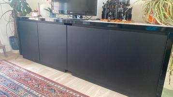Set van 2 dressoirs met marmer bovenblad beschikbaar voor biedingen
