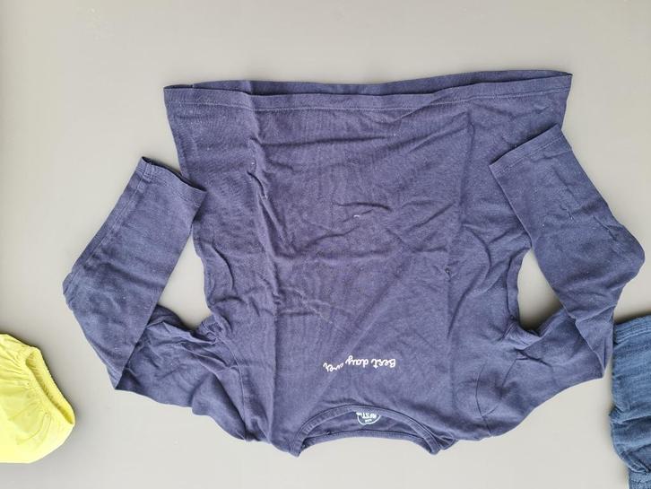 donker t-shirt, longsleef, Besties, 134, Kinderen en Baby's, Kinderkleding | Maat 134, Zo goed als nieuw, Ophalen of Verzenden