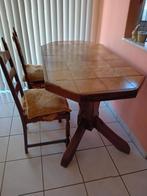 Een V-keukentafel en 3 stoelen, Ophalen, Zo goed als nieuw