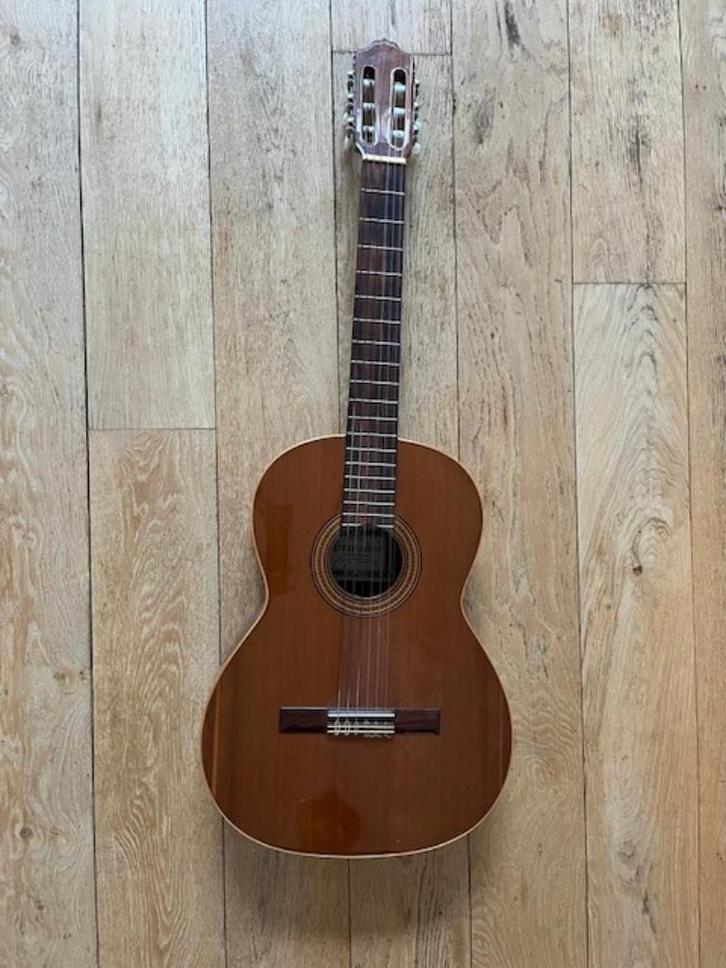 Klassieke Spaanse Gitaar Esteve Granados Model 3, Muziek en Instrumenten, Snaarinstrumenten | Gitaren | Akoestisch, Gebruikt, Klassieke of Spaanse gitaar