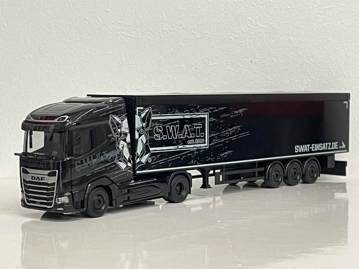 Herpa DAF XG S.W.A.T. walking floor 1/87, Hobby en Vrije tijd, Modelauto's | 1:87, Zo goed als nieuw, Herpa, Ophalen of Verzenden