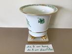 Cache-pot Herend Apponyi vert 6403/AV sur pieds, Antiquités & Art, Antiquités | Porcelaine, Enlèvement ou Envoi
