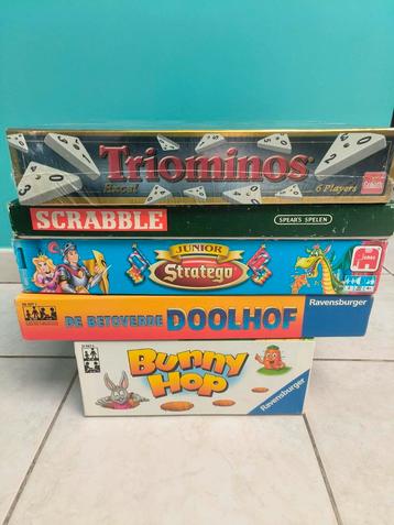 Gezelschapsspellen verschillende titels  beschikbaar voor biedingen