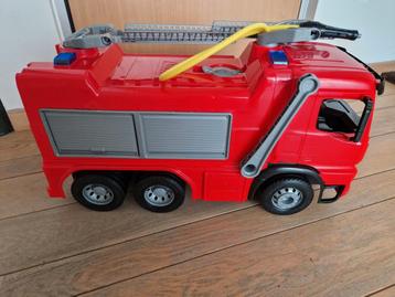 Brandweerwagen van merk Lena beschikbaar voor biedingen