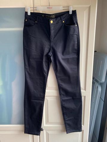 Broek stretch zwart M&S maat 42 NIEUW  disponible aux enchères