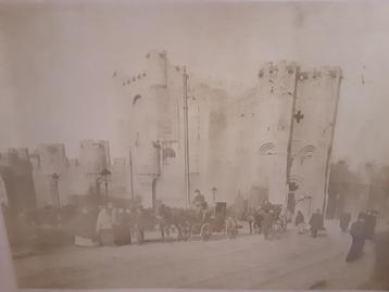 oude foto Gravensteen Gent , zilverprint beschikbaar voor biedingen