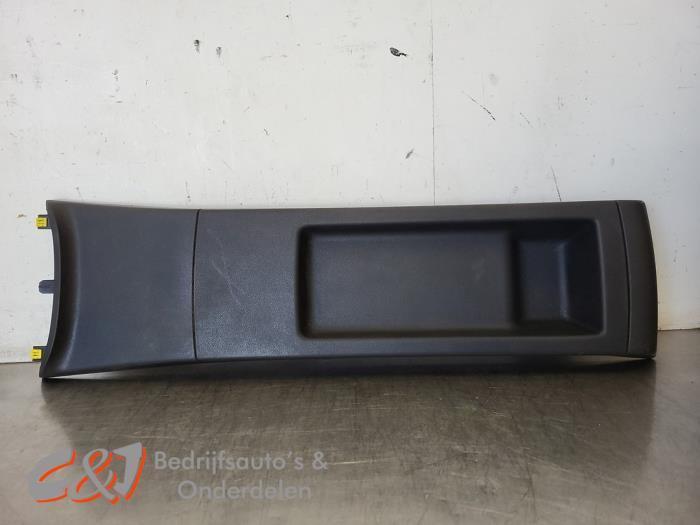 Console centrale d'un Peugeot Partner, Autos : Pièces & Accessoires, Habitacle & Garnissage, Peugeot, Utilisé, 3 mois de garantie