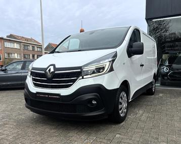 Renault Trafic dCi 120 L1H1 - VICTRON PHOENIX SMART OMVORMER beschikbaar voor biedingen