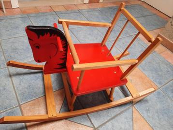 schommelpaard beschikbaar voor biedingen