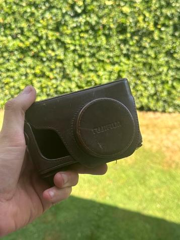 Fujifilm x100 hoes beschikbaar voor biedingen
