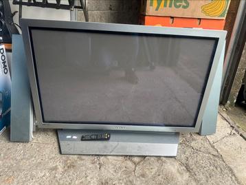 Samsung tv met afstandsbediening van 110 cm 