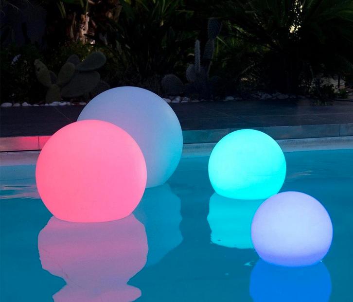 Lumisky Bobby C40, Tuin en Terras, Buitenverlichting, Gebruikt, Vloerlamp, Kunststof, Minder dan 50 watt, Netvoeding, Waterbestendig