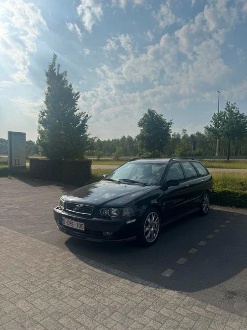 Volvo V40 2.0L turbo 2003, Auto's, Volvo, Particulier, V40, Bluetooth, Benzine, 5 deurs, Handgeschakeld, Leder, Voorwielaandrijving