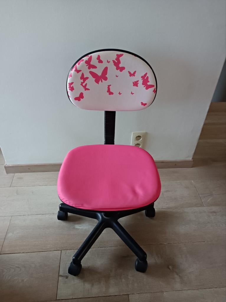 Chaise de bureau enfant, Enfants & Bébés, Chambre d'enfant | Tables & Chaises, Enlèvement