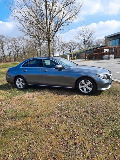 Mercedes E200 Benzine 83000km automaat opendak, Auto's, Mercedes-Benz, Particulier, E-Klasse, ABS, Achteruitrijcamera, Adaptieve lichten