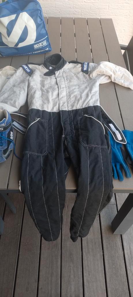 Fia gekeurde kleding outfit voor trackdays, cross, autosport, Auto diversen, Autosport-onderdelen, Zo goed als nieuw, Ophalen of Verzenden