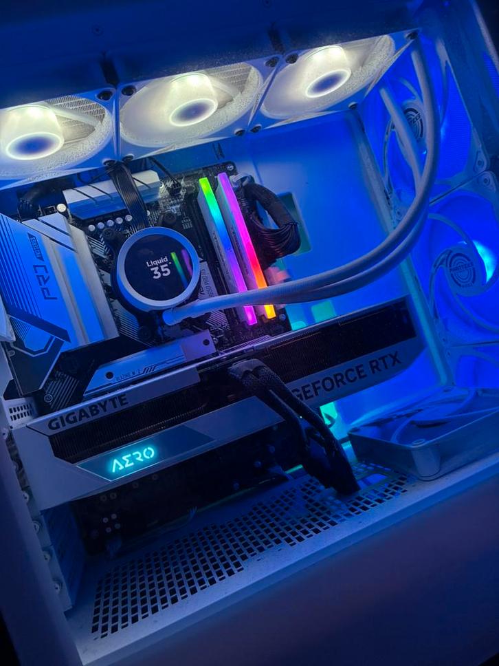 High-End pc 4070Ti Super, Games en Spelcomputers, Games | Pc, Zo goed als nieuw, Virtual Reality, Ophalen