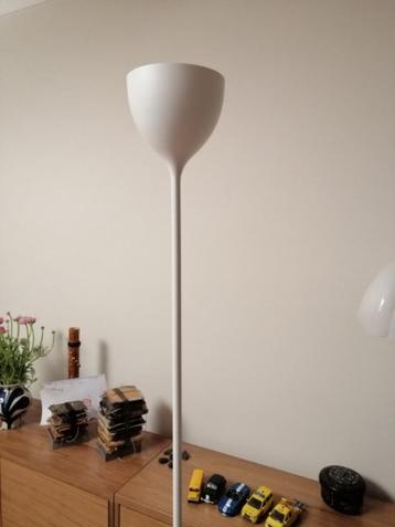 Vloer Lamp Rotaliana DRINK beschikbaar voor biedingen