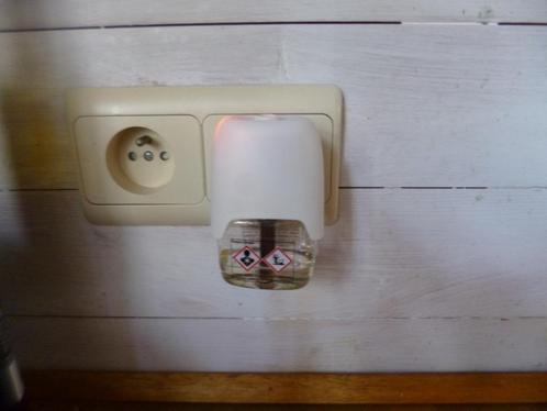 Anti muggen verdamper - antimuggenapparaat - Baygon., Huis en Inrichting, Woonaccessoires | Overige, Nieuw, Ophalen of Verzenden