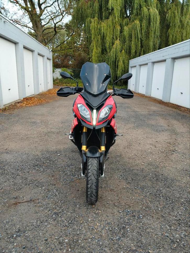 BMW S1000XR - AKRAPOVIC, Motoren, Motoren | BMW, Particulier, meer dan 35 kW, 4 cilinders, Motorrijbewijs A, ABS, Cruise Control