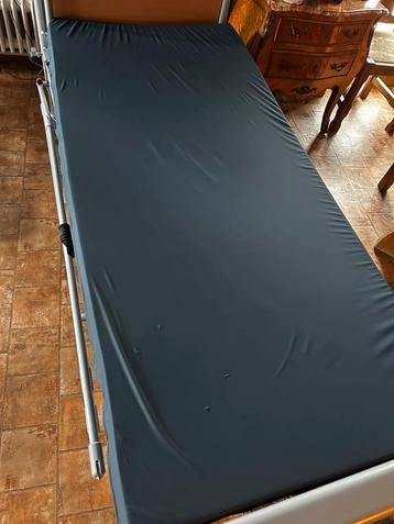 Matelas médical comme neuf  beschikbaar voor biedingen