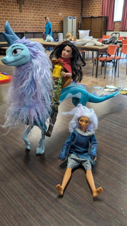 Raya et le nouveau Dragon Sisu, Kinderen en Baby's, Speelgoed | Poppen, Zo goed als nieuw, Barbie, Ophalen