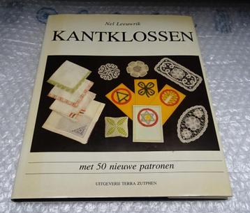 Kantklossen: met 50 nieuwe patronen - Nel Leeuwrik - 1980 beschikbaar voor biedingen