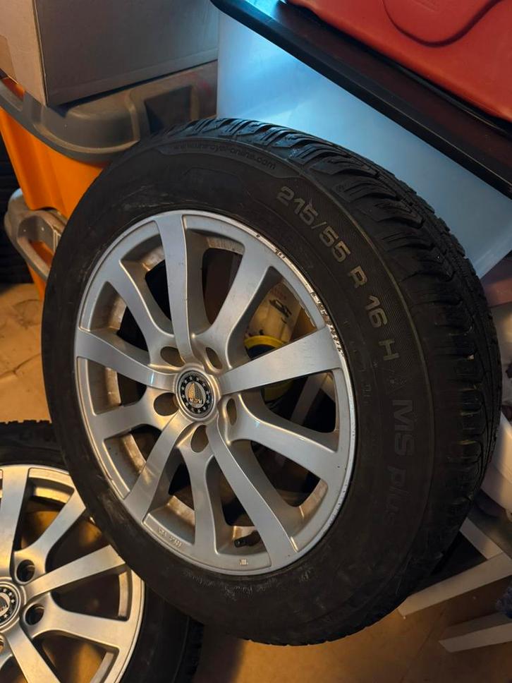 Lichtmetalen Velgen + Winterbanden (215/55 R16) – 5x114.3, Autos : Pièces & Accessoires, Pneus & Jantes, Jante(s), Pneus hiver