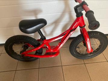 Vélo d'équilibre rouge spécialisé, Enlèvement, Utilisé, Vélo d'équilibre