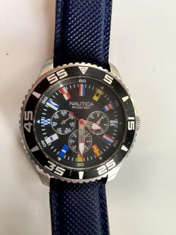 Montre Nautica NST bleue beschikbaar voor biedingen