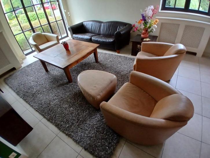 Complete zithoek met 3 fauteuils, 1 poef, 1 bank, 1 tafel, Huis en Inrichting, Zetels | Complete zithoeken, Gebruikt, Hout, Leer