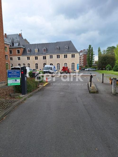 Parking Rue d Harscamp 11 - Namur 5000, Immo, Garages & Places de parking, Namur (ville)