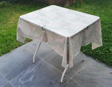 opvouwbare tuintafel beschikbaar voor biedingen