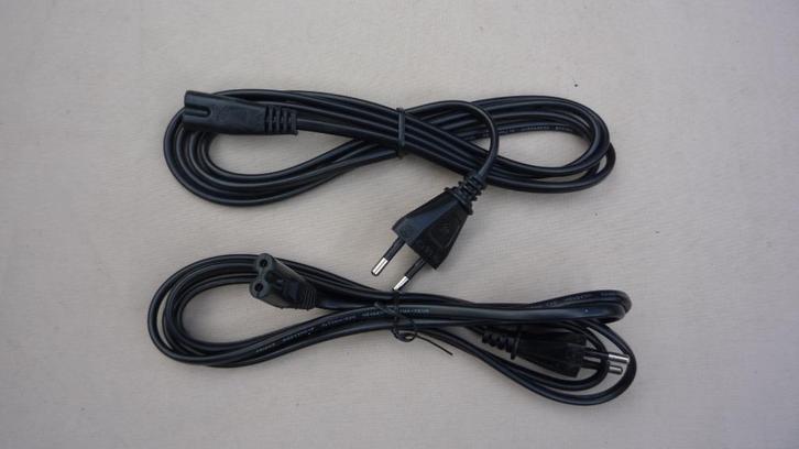 A vendre Cordon Alimentation neuf pour radio, cd , vidéo, Computers en Software, Pc- en Netwerkkabels, Nieuw, Ophalen