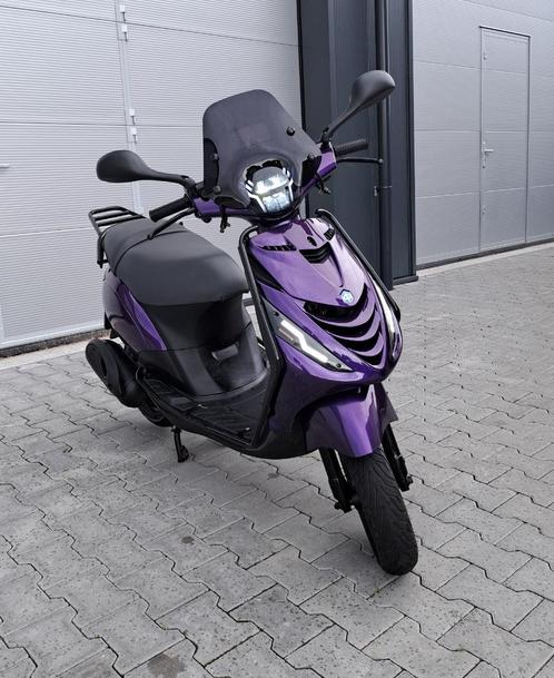 Piaggio Zip 4-Takt Scooter Glans Paars FULL LED (Klasse B), Vélos & Vélomoteurs, Cyclomoteurs | Peugeot, Comme neuf, Autres modèles