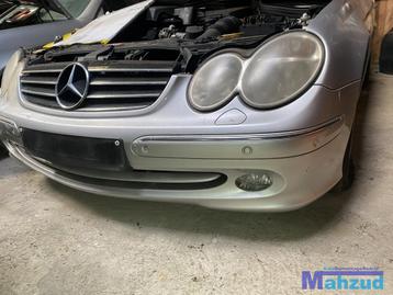 MERCEDES CLK W209 Zilver K744 Voorbumper met pdc 2003-2010 beschikbaar voor biedingen