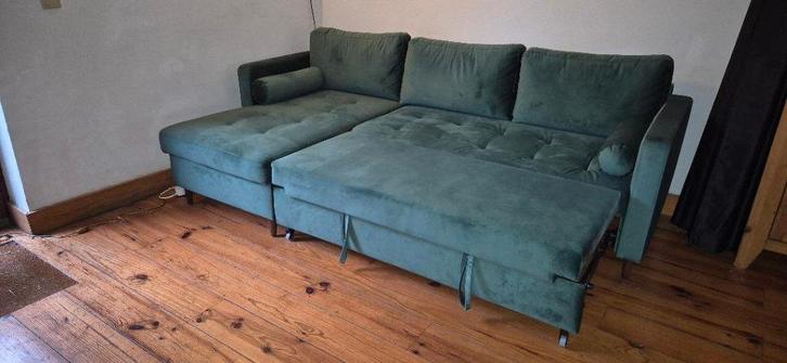 Zeer mooie 4-persoons omvormbare hoekbank in groen fluweel., Huis en Inrichting, Zetels | Zetels, Zo goed als nieuw, Hoekbank