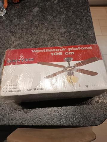 A vendre ventilateur plafond avec lampe  beschikbaar voor biedingen