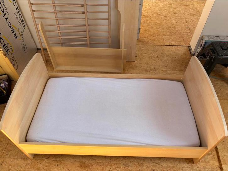 Chambre à coucher complète et évolutive (4 pieces), Kinderen en Baby's, Kinderkamer | Complete kinderkamers, Gebruikt, Jongetje of Meisje