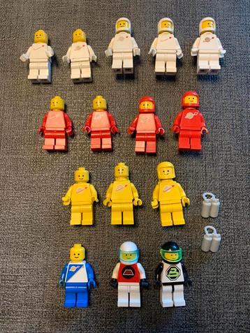 Lego vintage space minifigs! 