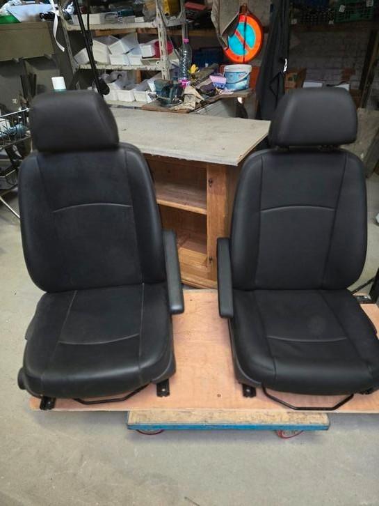 nieuwe Mercedes Vito Viano 639 zwarte lederen stoelen, Auto-onderdelen, Interieur en Bekleding, Nieuw, Ophalen of Verzenden