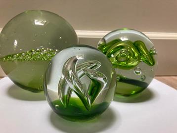 Mooie bollen in glas - decoratie 3 stuks beschikbaar voor biedingen