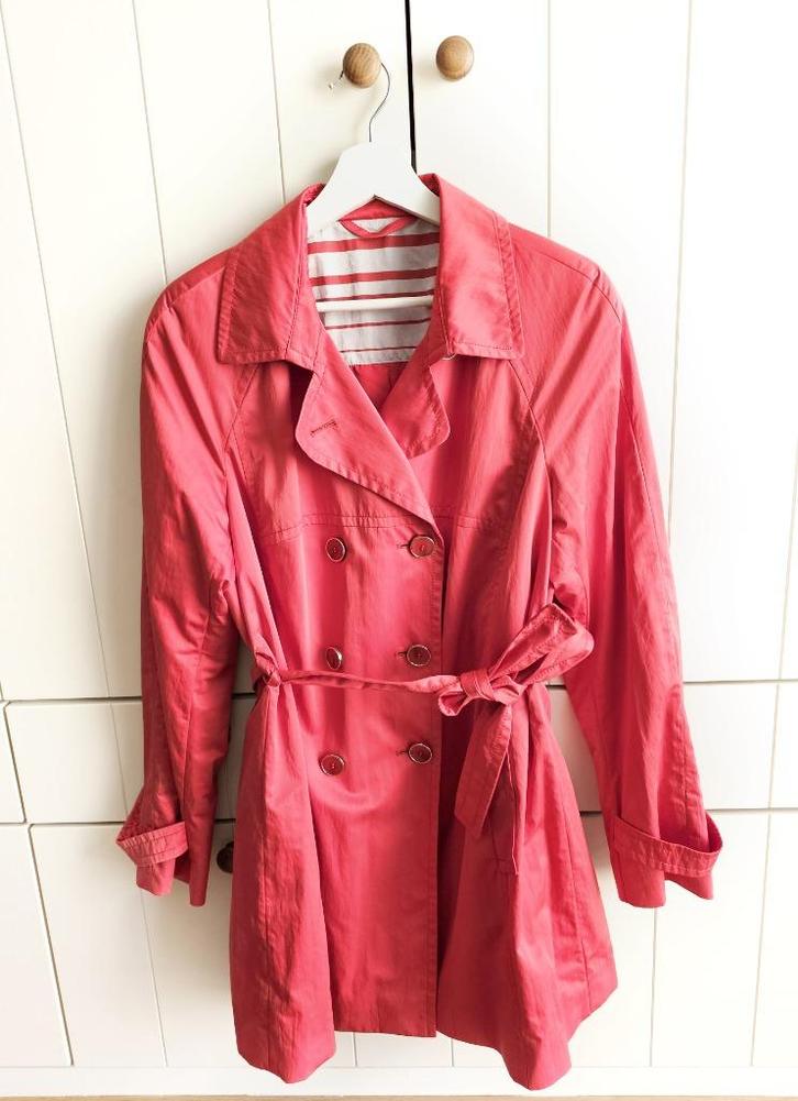Rode mantel met schoudervulling (Mayerline - EU 40/42), Kleding | Dames, Jassen | Winter, Zo goed als nieuw, Maat 38/40 (M), Rood