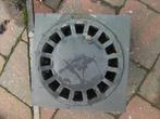 Nicoll klokrooster PVC 20x20 cm donkergrijs, Doe-het-zelf en Bouw, Buizen en Afvoer, Afvoer, Gebruikt, PVC, Ophalen of Verzenden