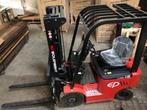 Clarck 1800 kg plug in électrique 220v  heftruck EP linde, Zakelijke goederen, Machines en Bouw | Heftrucks en Intern transport