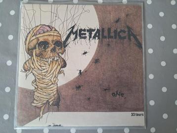 Vinyl single Metallica (zie foto's) beschikbaar voor biedingen