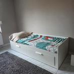 Bedbank met 2 lades, Ophalen