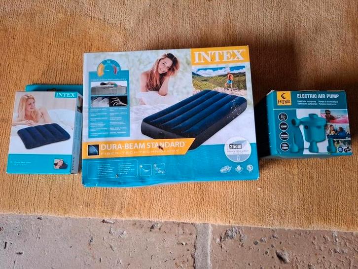 Luchtbed Intex met electrische pomp en hoofdkussen, Caravans en Kamperen, Luchtbedden, Ophalen