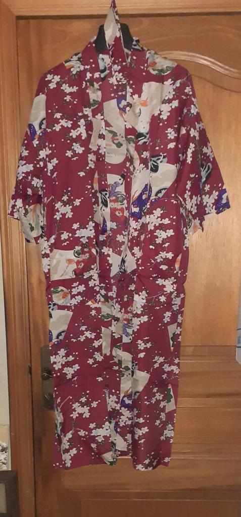 Peignoir kimono tissu satiné taille XL neuf, Kleding | Dames, Overige Dameskleding, Nieuw, Ophalen of Verzenden
